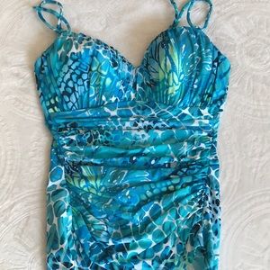 Sale!Colorful Magic Suit size 10 swimsuit. EUC!